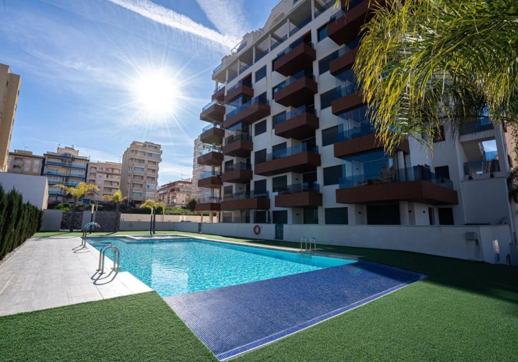 Apartamento  - Segunda mano - Guardamar del Segura - Puerto Deportivo