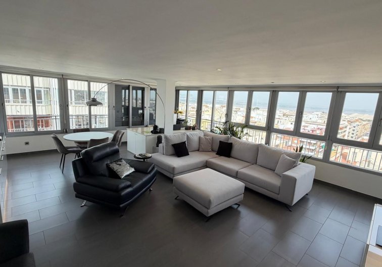 Apartamento  - Segunda mano - Torrevieja - Acequion