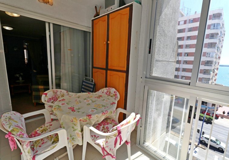 Apartamento  - Segunda mano - Torrevieja - Acequion