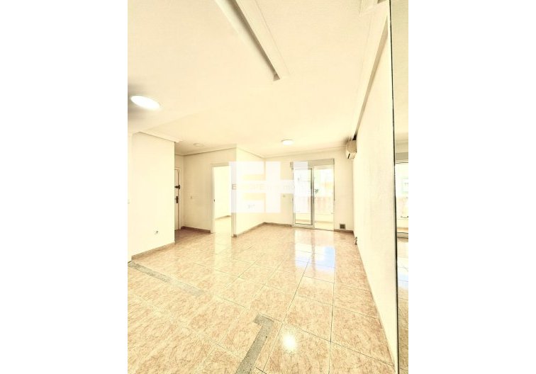 Apartamento  - Segunda mano - Torrevieja - Centro