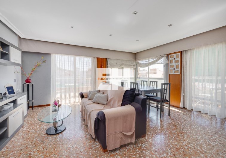 Apartamento  - Segunda mano - Torrevieja - Centro