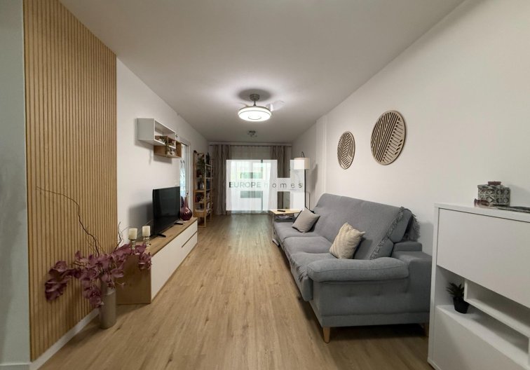 Apartamento  - Segunda mano - Torrevieja - Centro