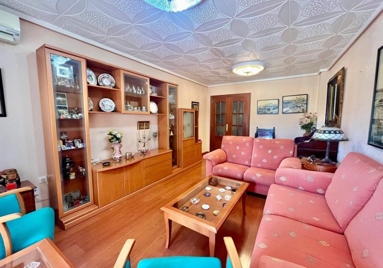 Apartamento  - Segunda mano - Torrevieja - Centro