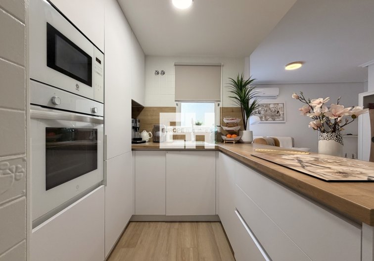 Apartamento  - Segunda mano - Torrevieja - Costa Blanca