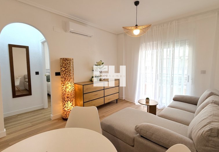 Apartamento  - Segunda mano - Torrevieja - Costa Blanca