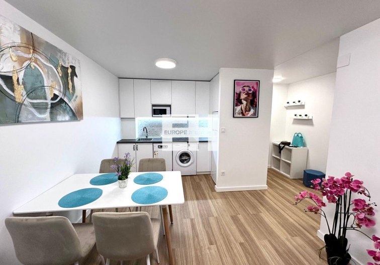 Apartamento  - Segunda mano - Torrevieja - Estacion De Autobuses