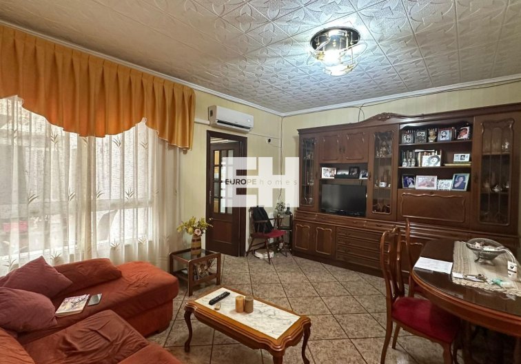 Apartamento  - Segunda mano - Torrevieja - Estacion De Autobuses