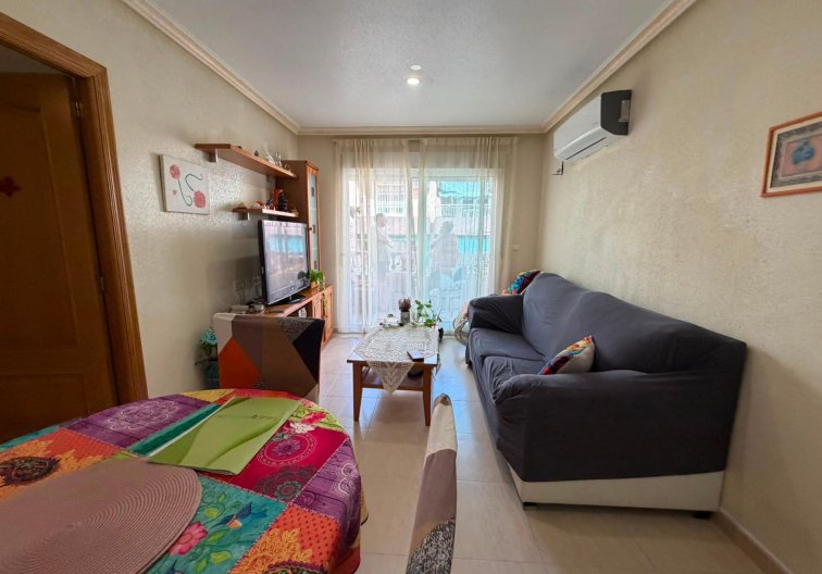 Apartamento  - Segunda mano - Torrevieja - Estacion De Autobuses