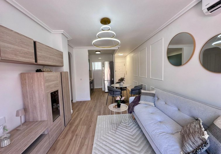 Apartamento  - Segunda mano - Torrevieja - Habaneras