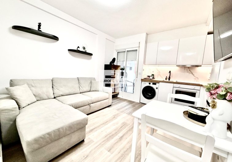 Apartamento  - Segunda mano - Torrevieja - La Mata Pueblo