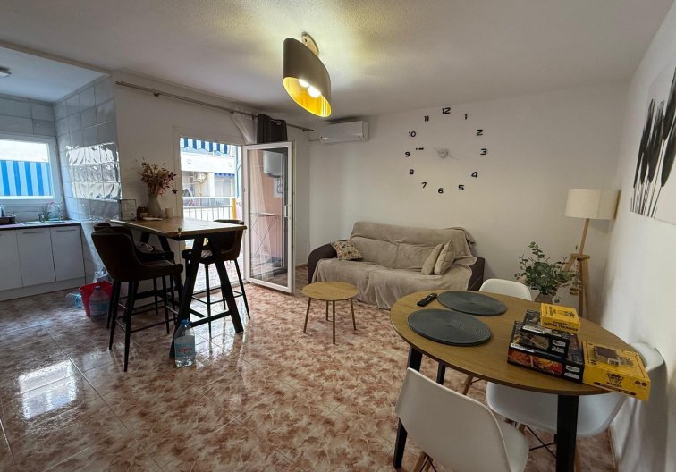Apartamento  - Segunda mano - Torrevieja - Playa de los Locos