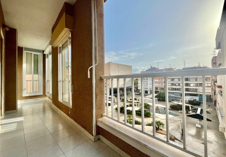 Apartamento  - Segunda mano - Torrevieja - Torrevieja