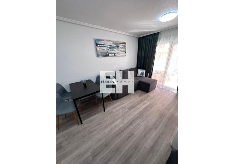 Apartment - Resale - Torrevieja - Centro - Muelle Pesquero