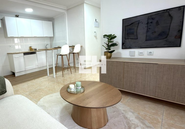 Apartment - Resale - Torrevieja - Centro