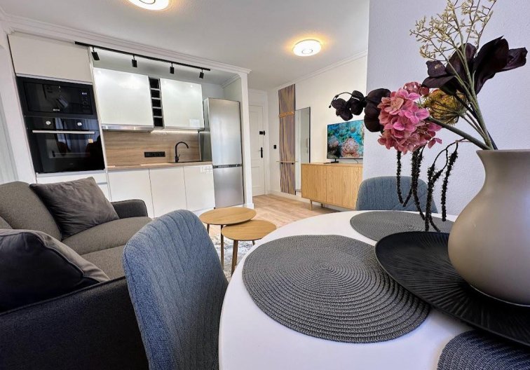 Apartment - Resale - Torrevieja - Centro