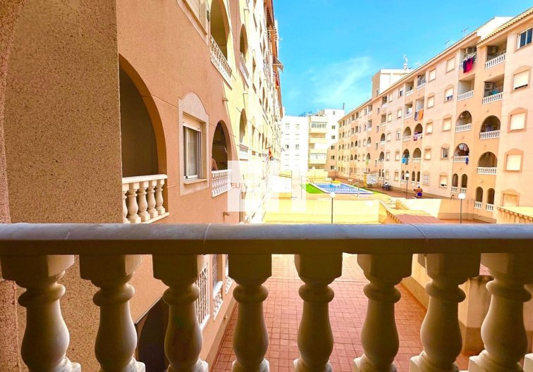 Apartment - Resale - Torrevieja - Estacion De Autobuses