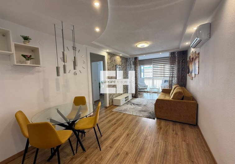 Appartement - Herverkoop - Torrevieja - Centro