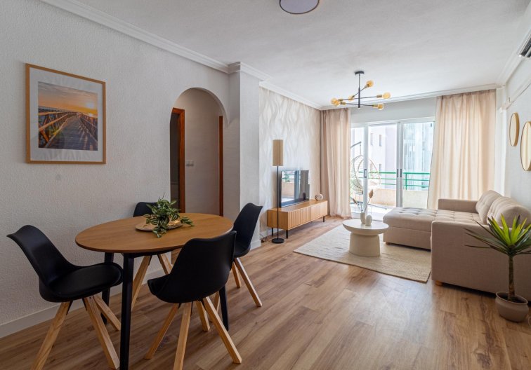 Appartement - Herverkoop - Torrevieja - La Mata Pueblo