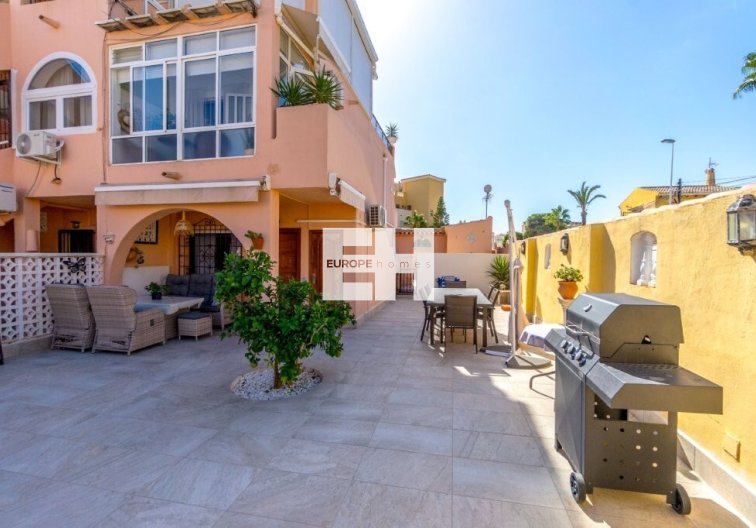 Appartement - Herverkoop - Torrevieja - La Rosaleda