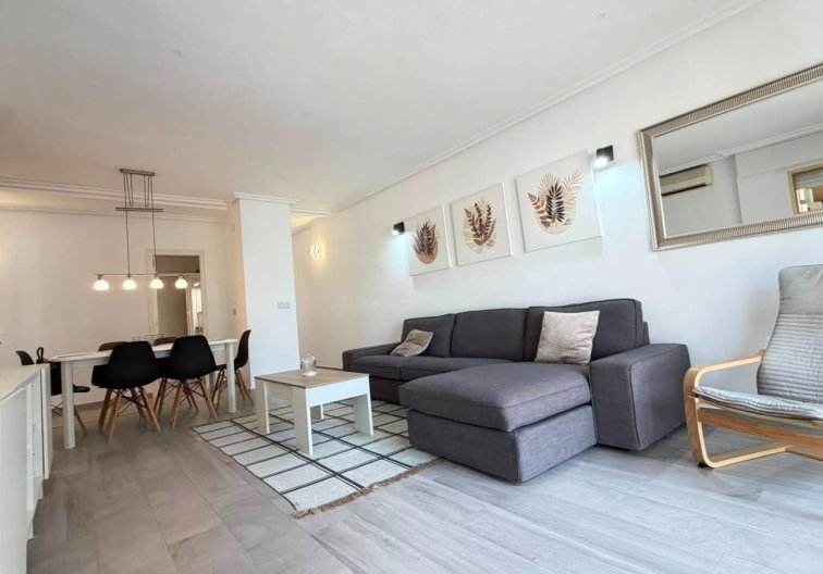 Appartement - Revente - Torrevieja - Centro - Muelle Pesquero
