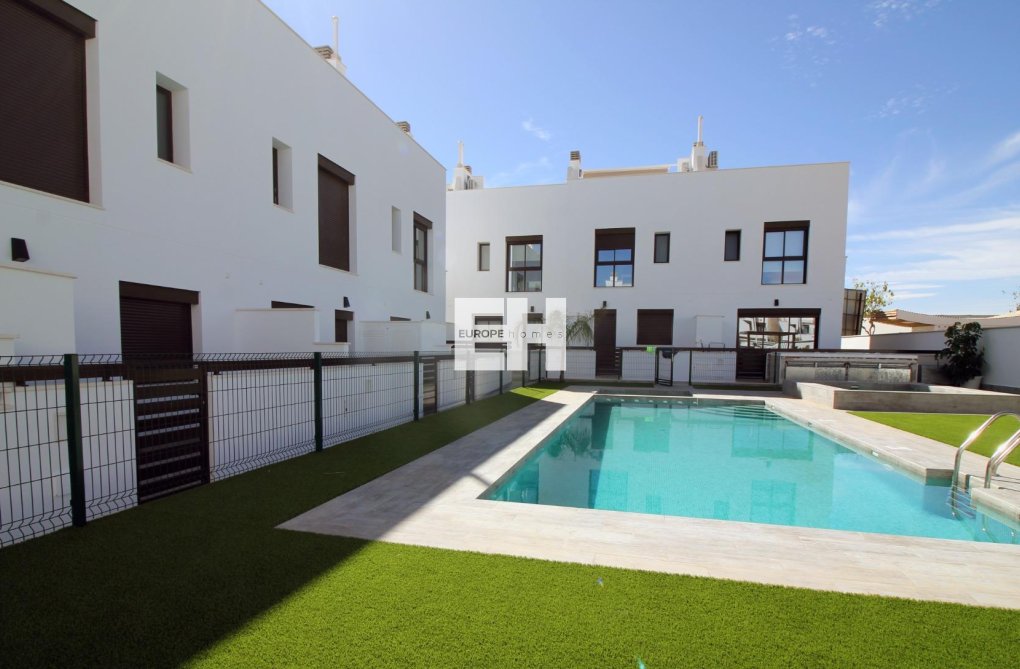 Construction Neuve - town house - Pilar de la Horadada - parque Andromeda