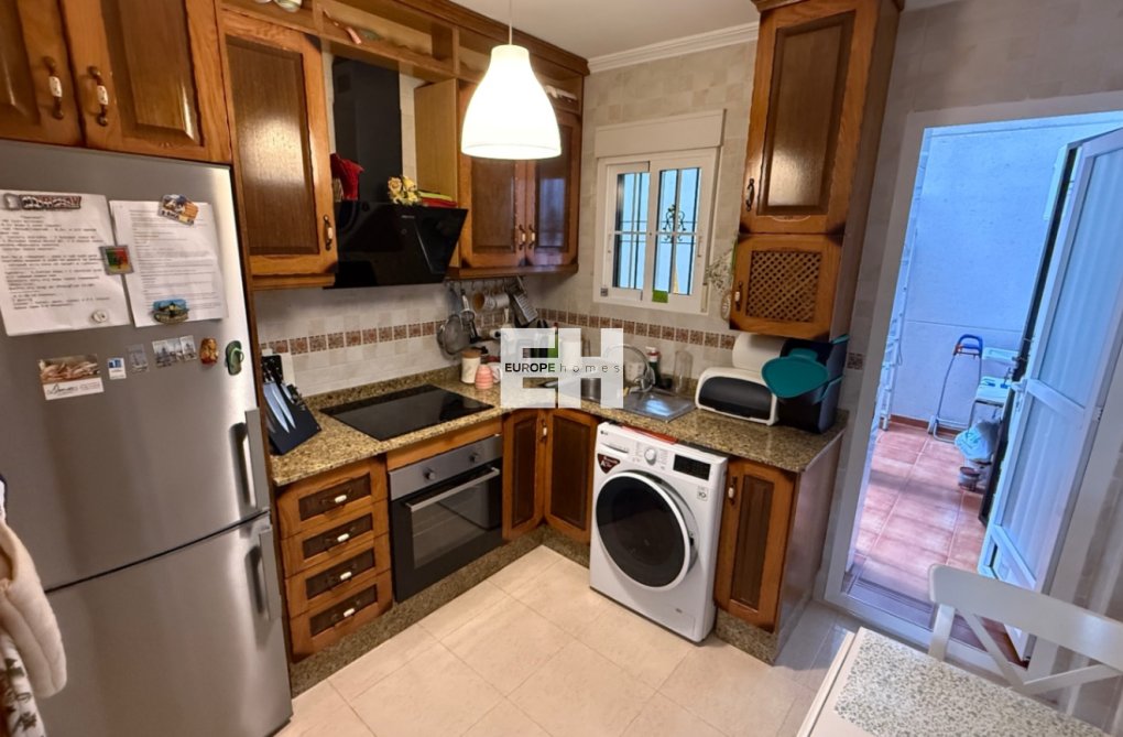 Herverkoop - Appartement - Orihuela - Inland