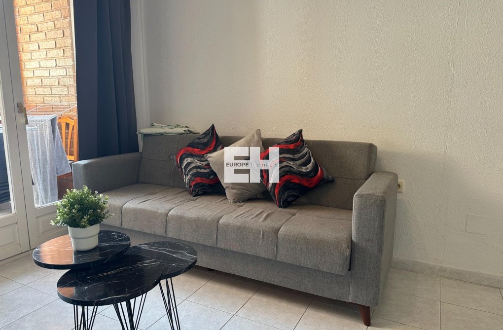 Herverkoop - Appartement - Torrevieja - Centro