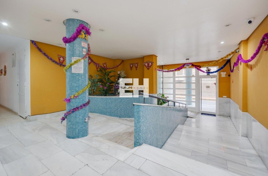 Herverkoop - Appartement - Torrevieja - Centro