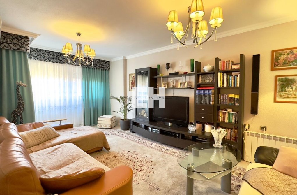 Herverkoop - Appartement - Torrevieja - Centro