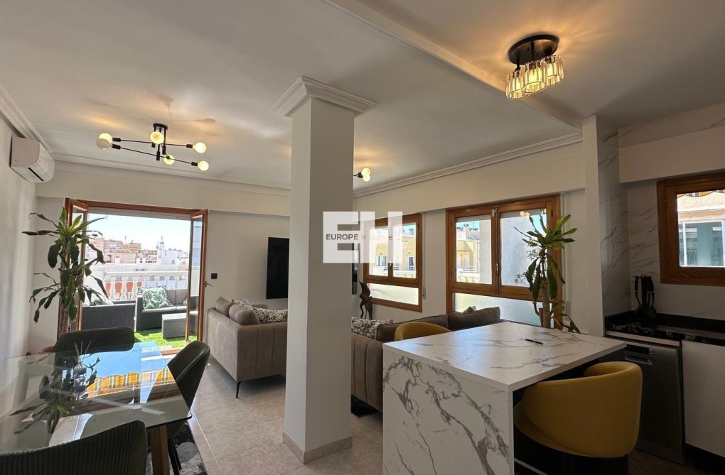 Herverkoop - Appartement - Torrevieja - Centro