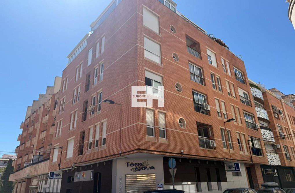 Herverkoop - Appartement - Torrevieja - Centro
