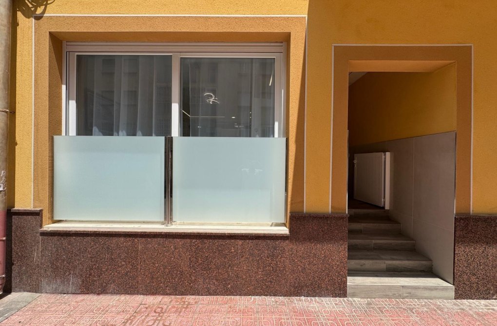 Herverkoop - Appartement - Torrevieja - Estacion De Autobuses