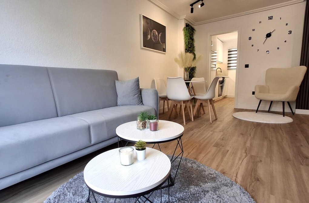 Herverkoop - Appartement - Torrevieja - Estacion De Autobuses