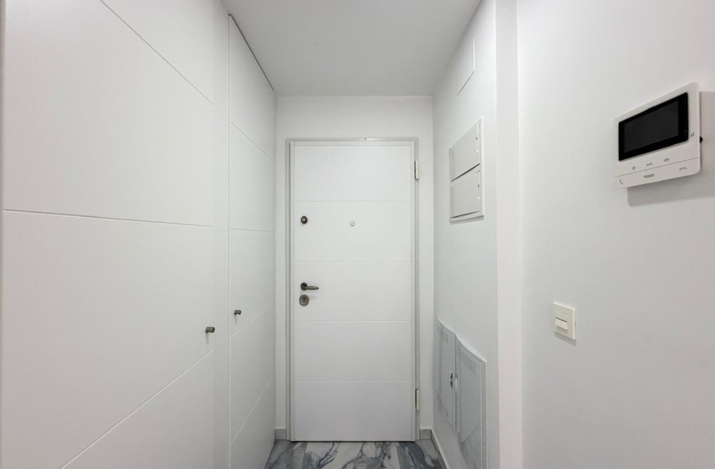 Herverkoop - Appartement - Torrevieja - Estacion De Autobuses