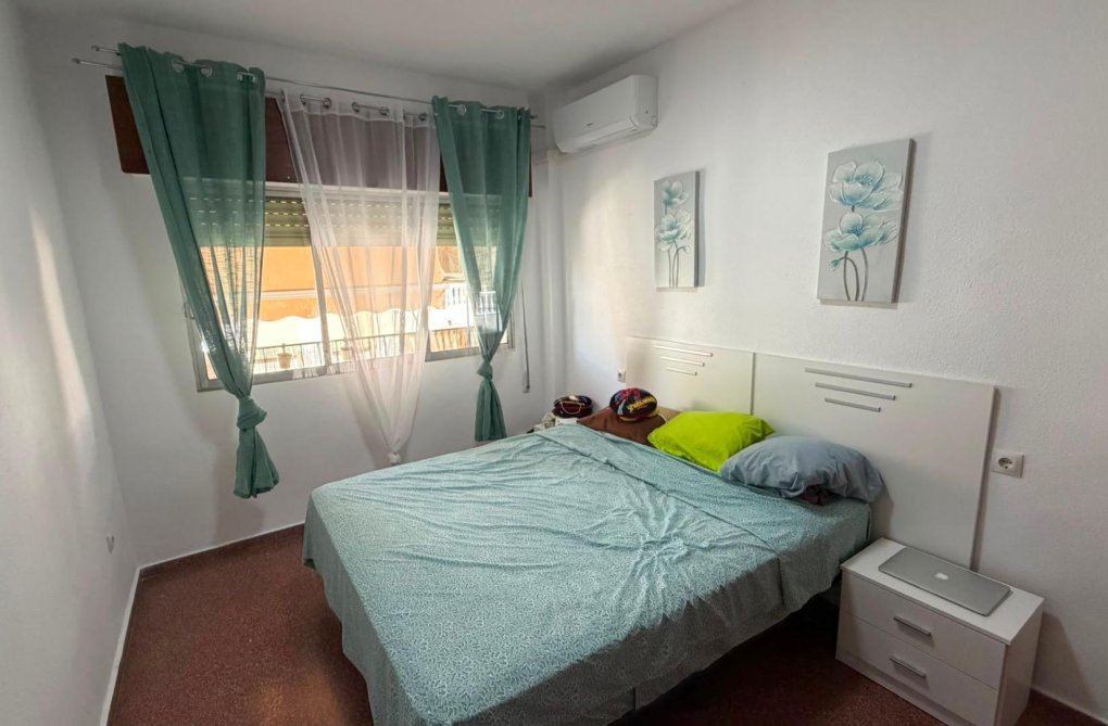 Herverkoop - Appartement - Torrevieja - Habaneras