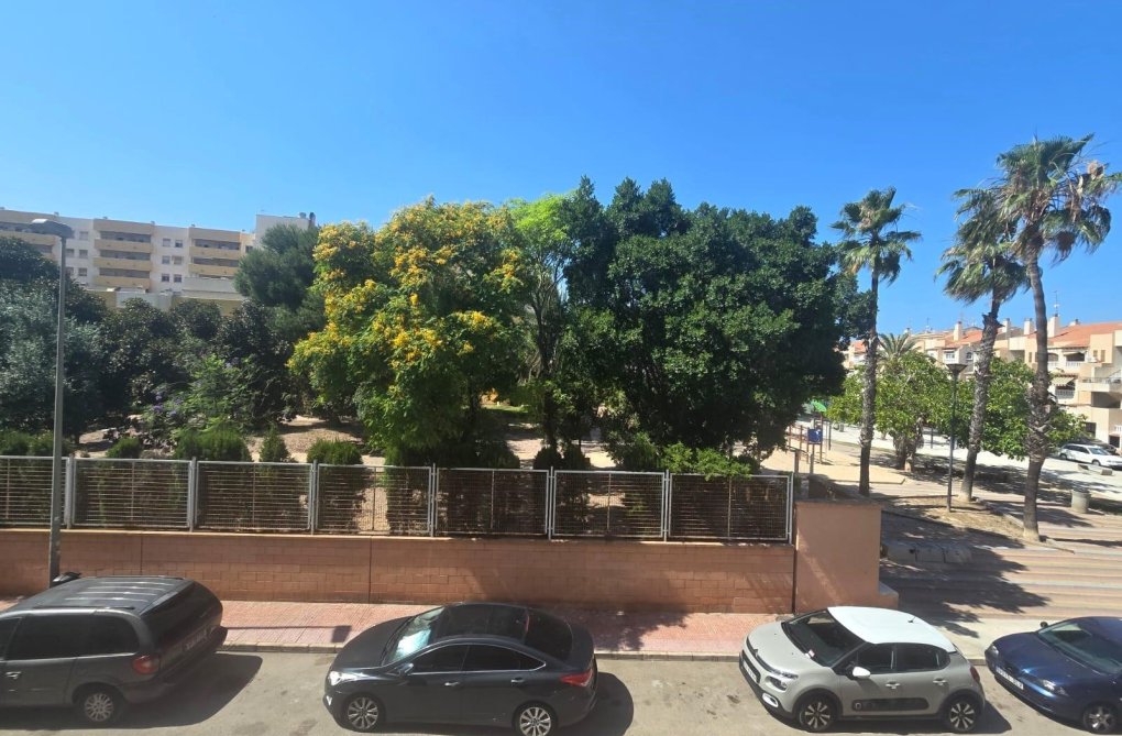 Herverkoop - Appartement - Torrevieja - Habaneras