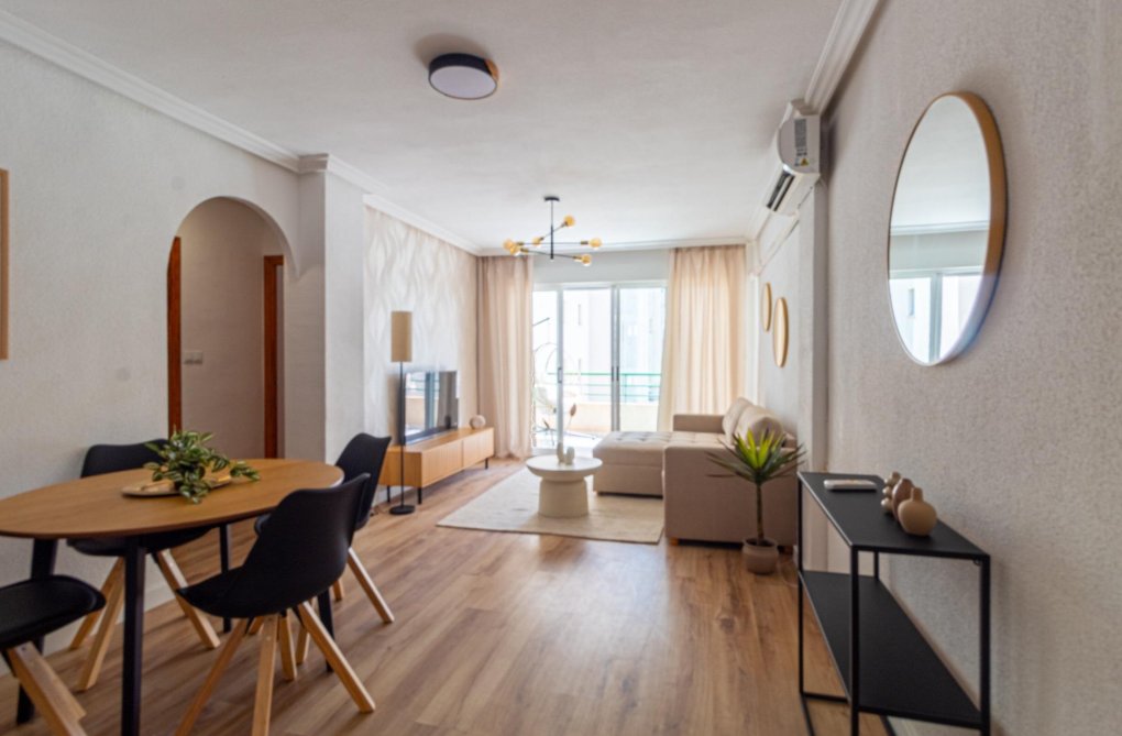 Herverkoop - Appartement - Torrevieja - La Mata Pueblo
