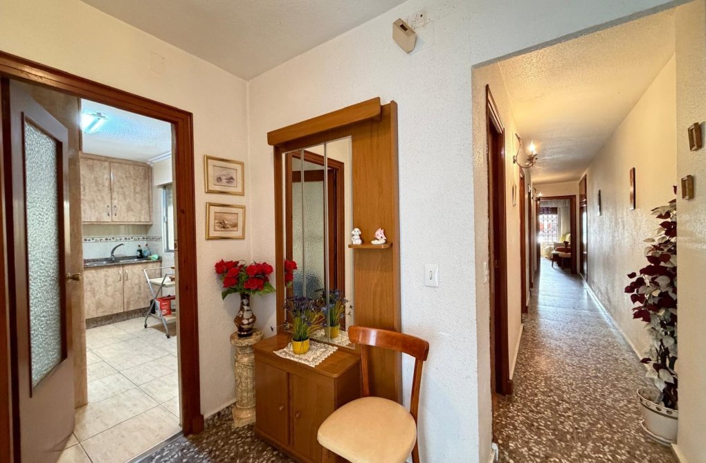 Herverkoop - Appartement - Torrevieja - Las Piscinas Naturales