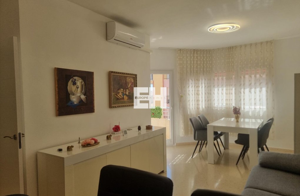 Herverkoop - Appartement - Torrevieja - Playa de los Locos
