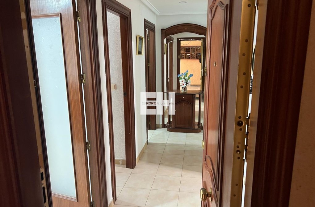 Herverkoop - Appartement - Torrevieja - Playa del Cura