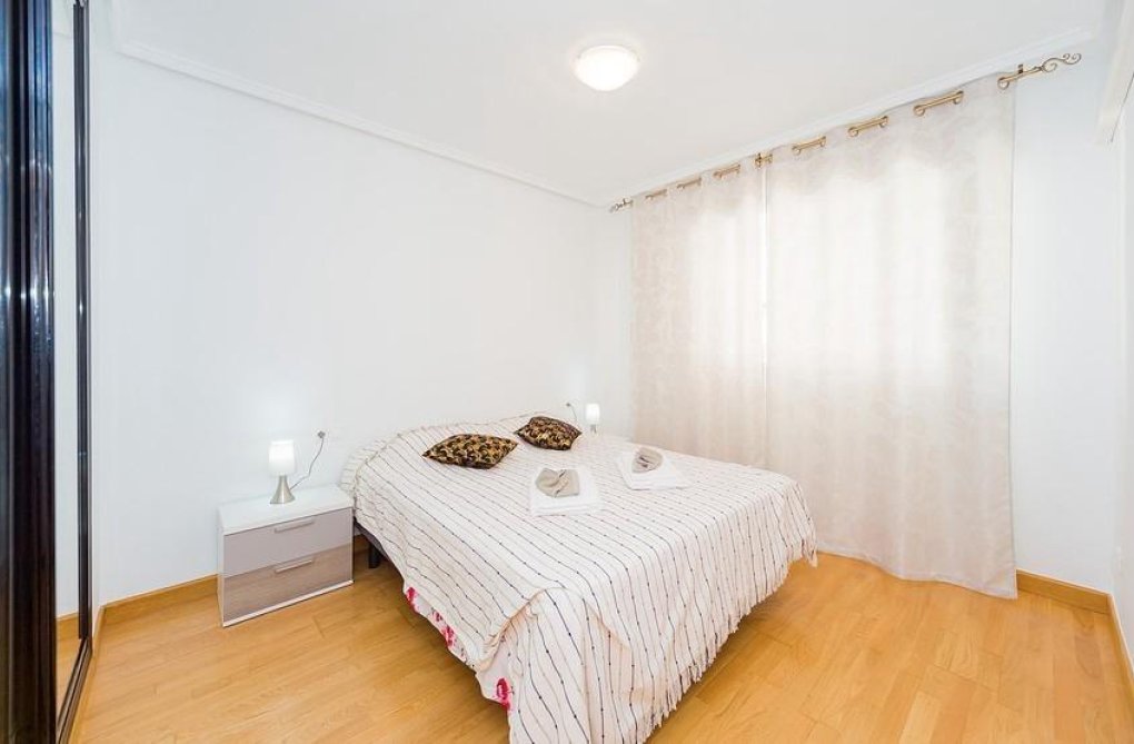 Herverkoop - Appartement - Torrevieja - Playa del Cura