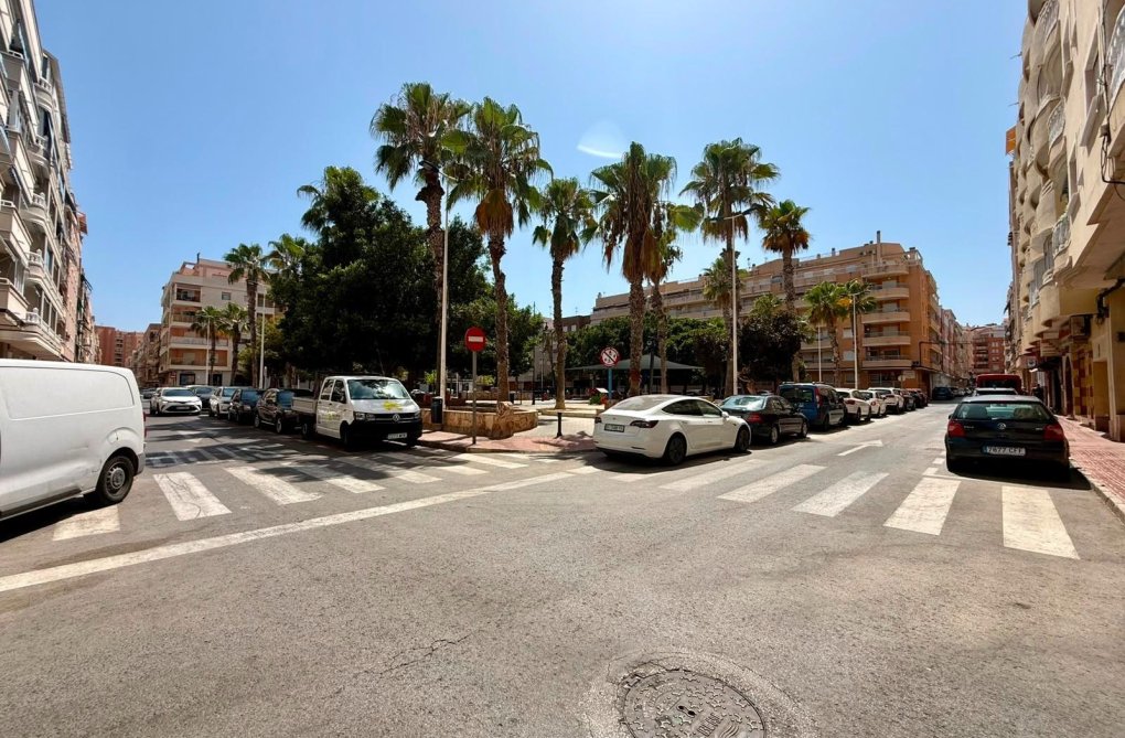 Herverkoop - Appartement - Torrevieja - Playa del Cura
