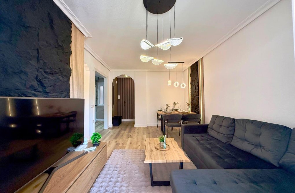Herverkoop - Appartement - Torrevieja - Playa del Cura