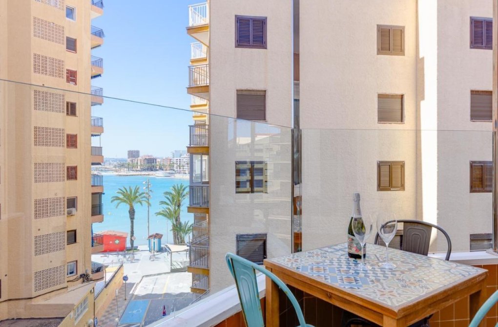 Herverkoop - Appartement - Torrevieja - Playa del Cura