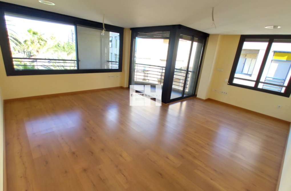 Herverkoop - Appartement - Torrevieja - Puerto