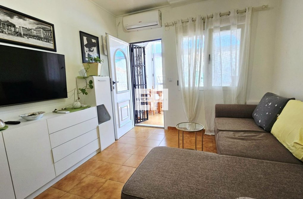 Herverkoop - Bungalow - Torrevieja - Nueva Torrevieja