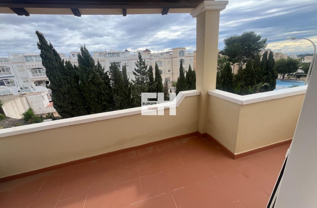 Herverkoop - Duplex - San Miguel de Salinas - Las Filipinas