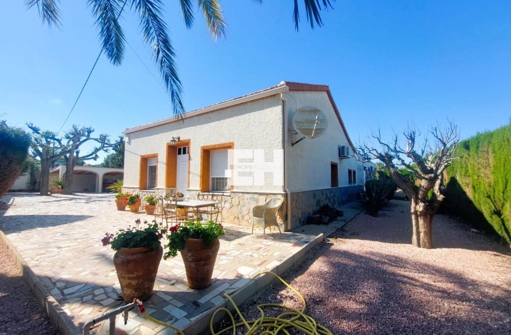 Herverkoop - Finca - La Marina - Costa Blanca