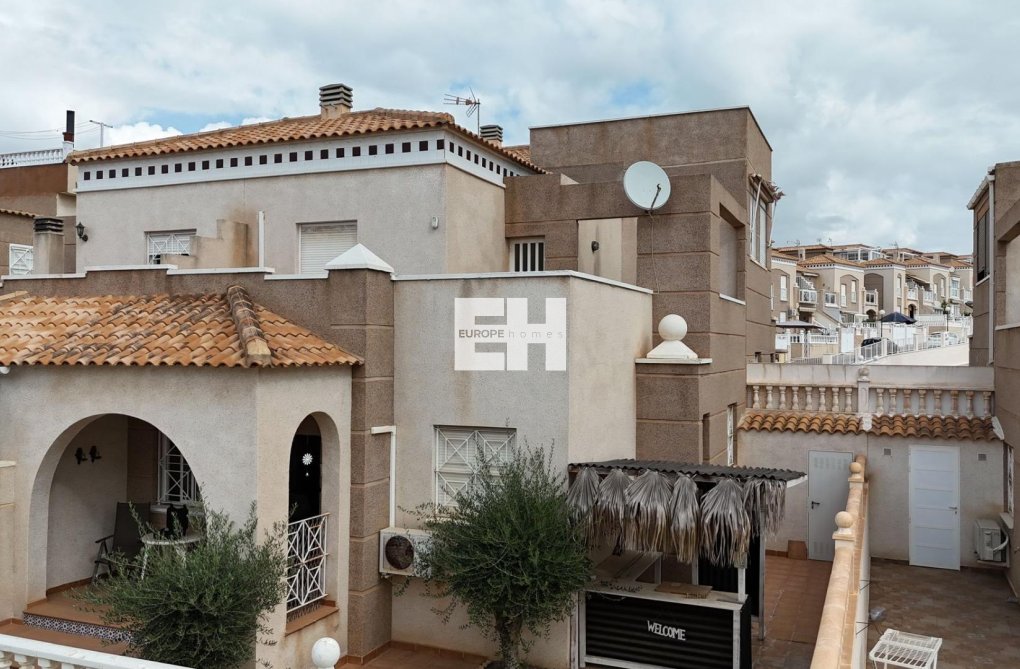 Herverkoop - Semi Detached - Torrevieja - Aguas Nuevas