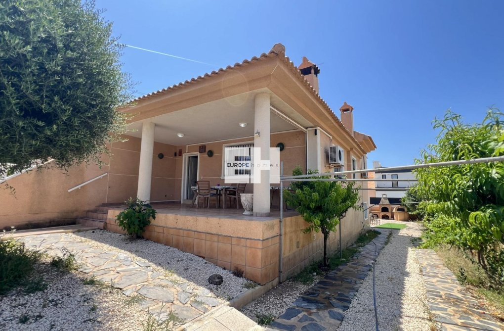 Herverkoop - Semi Detached - Torrevieja - Aguas Nuevas